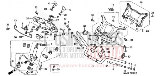 ROHRGRIFF/OBERE BRUECKE ST1100AX de 1999